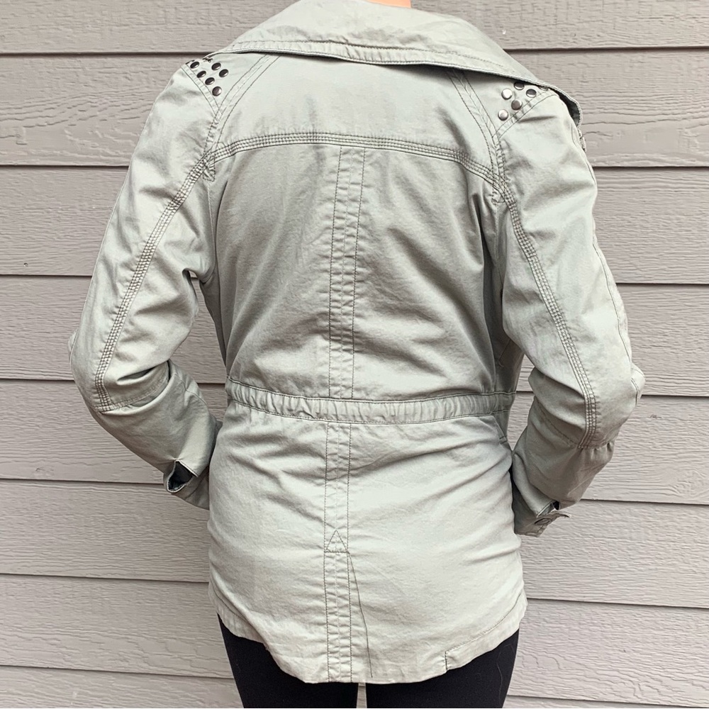 Studded Star Utility Jacket with Drawstring - Picture 7 of 12